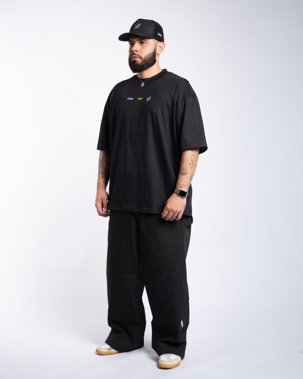 "LC ESSENCE" // POLERA OVERSIZED