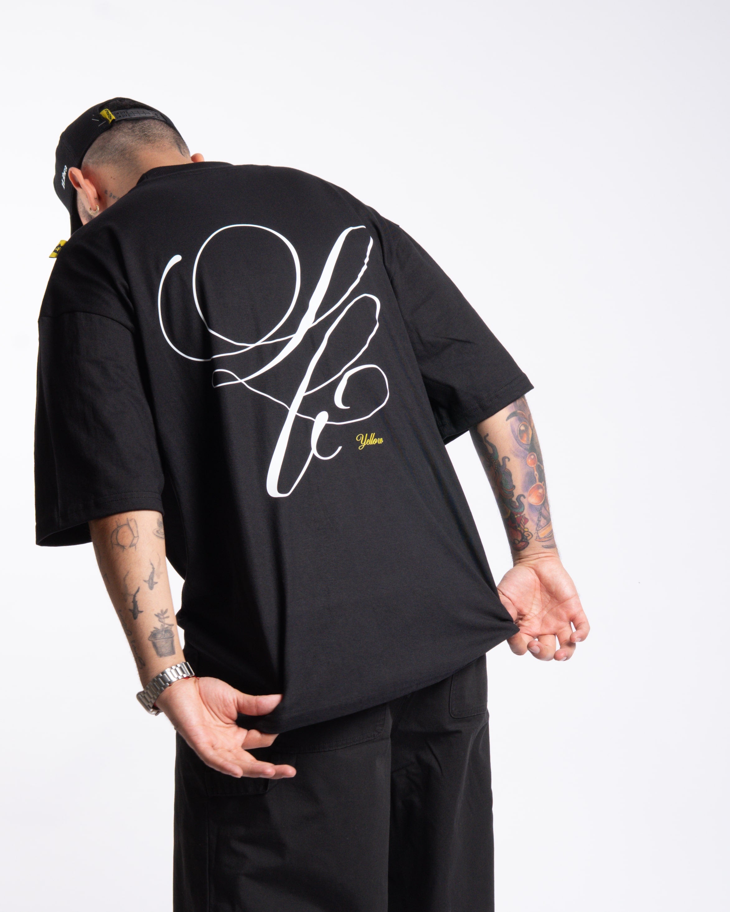 "LC ESSENCE" // POLERA OVERSIZED