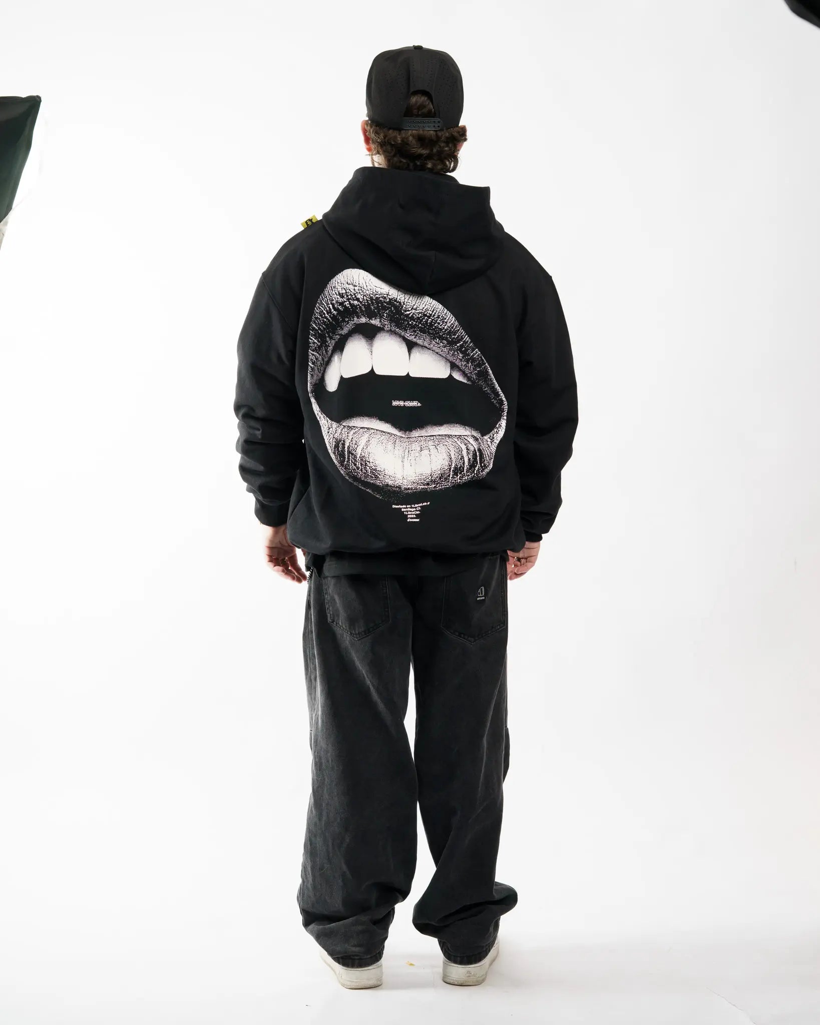 "LIPS" // HOODIE OVERSIZED