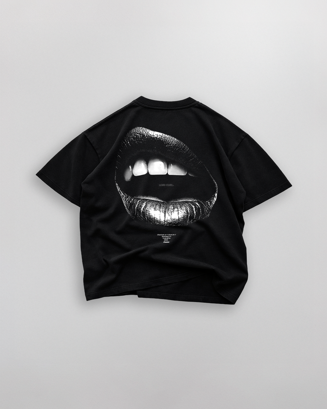 "LIPS" // POLERA OVERSIZED